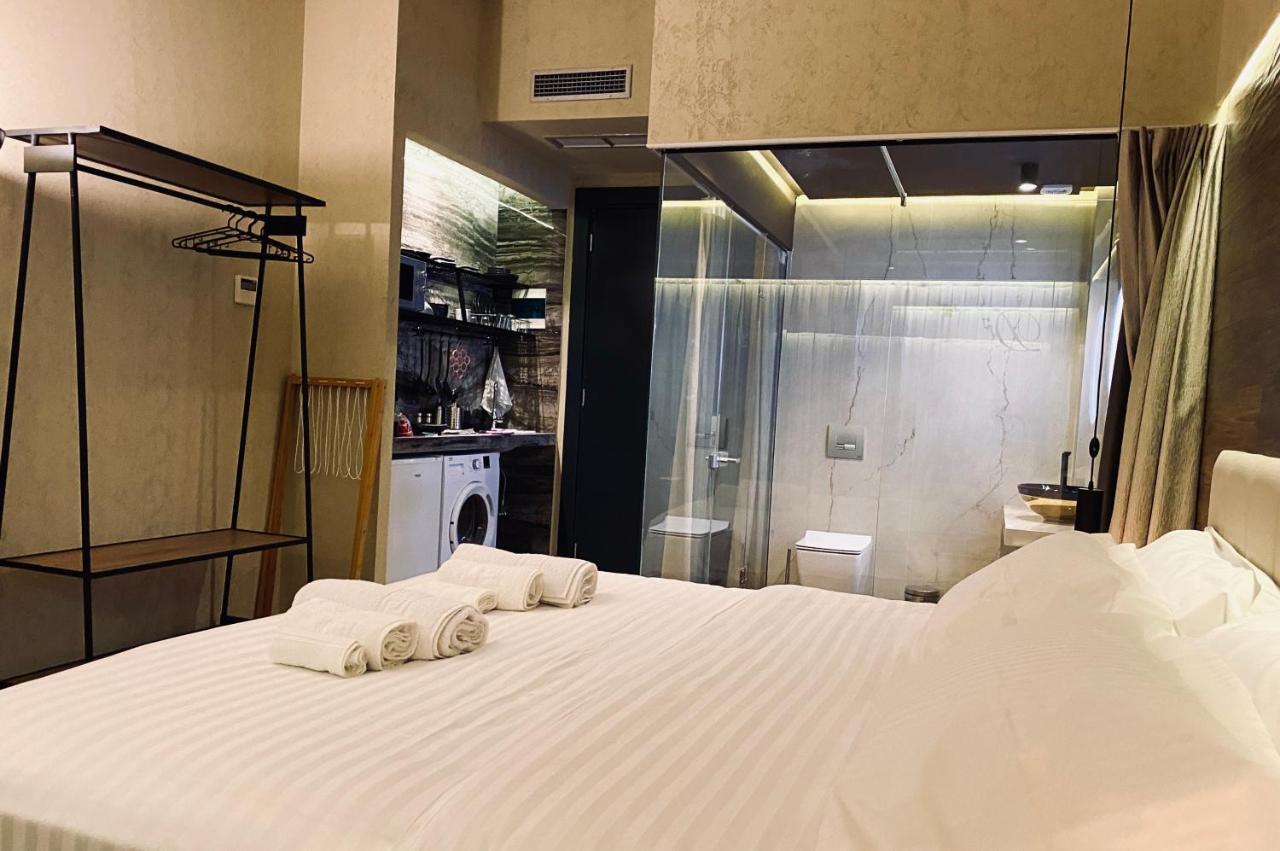טיראנה Deluxe Rooms In Blloku Area מראה חיצוני תמונה