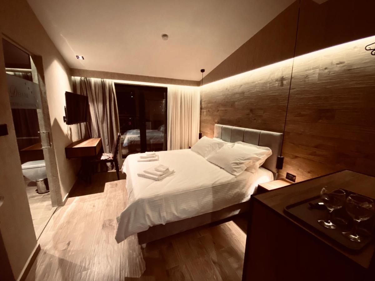 טיראנה Deluxe Rooms In Blloku Area מראה חיצוני תמונה