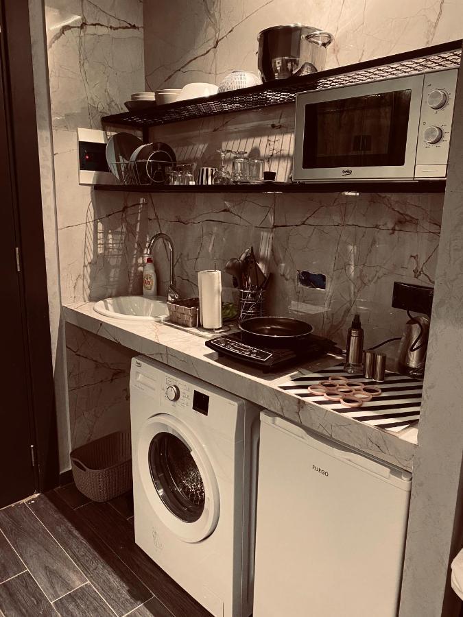 טיראנה Deluxe Rooms In Blloku Area מראה חיצוני תמונה