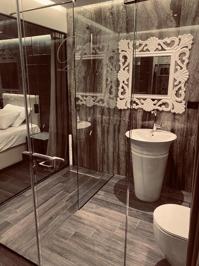 טיראנה Deluxe Rooms In Blloku Area מראה חיצוני תמונה